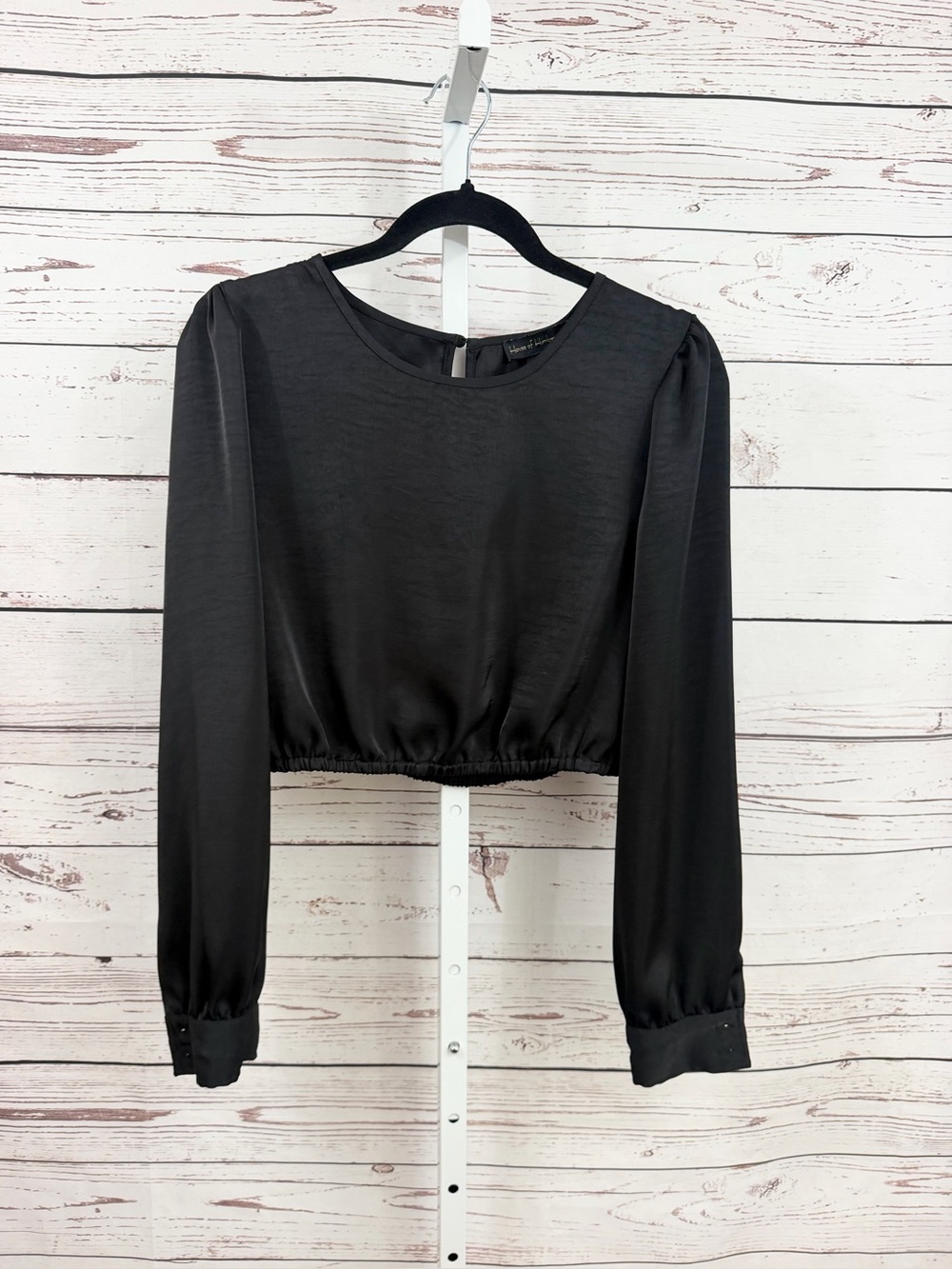 House of Harlow 1960 Black Satin Cropped Long Sleeve Blouse Medium